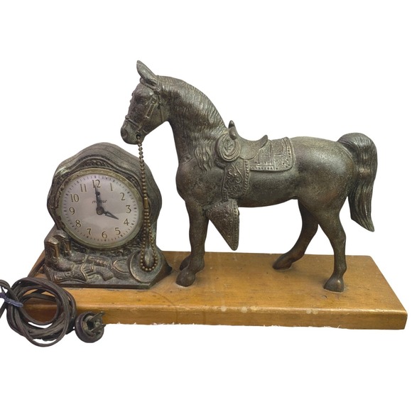 Galter Products Co Other - Vintage Galter Products Co Spartus Mantel Clock Electric Horse Country Western